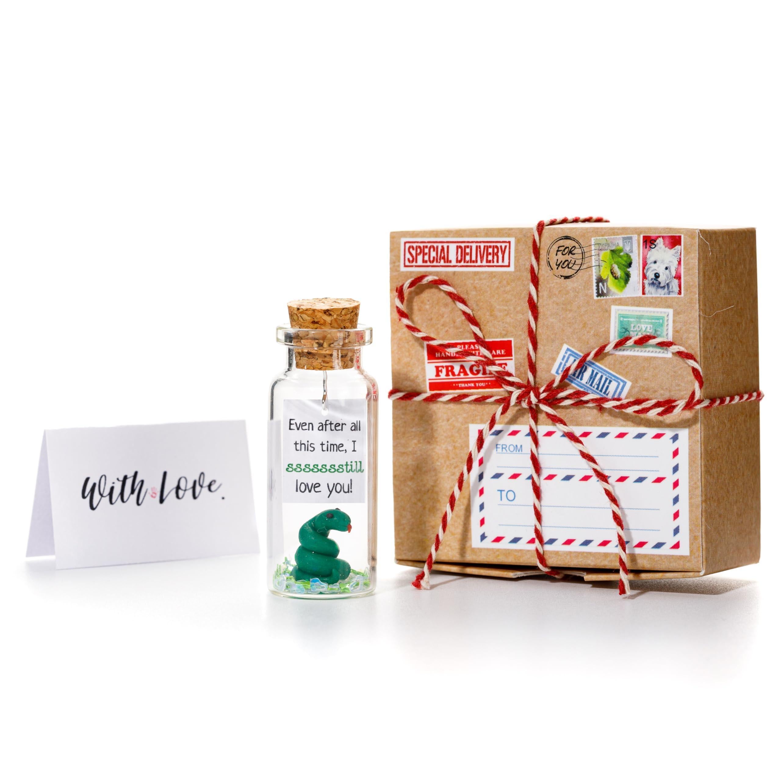 Kseniya Revta Anniversary Present for Her & Him Valentines Day Romantic Gift to Boyfriend Girlfriend Message I Love You Gifts Wife Husband (Snake I Sssssstill Love You In Craft Gift Box) Kseniya Revta Anniversary Present for Her & Him Valentines Day Romantic Gift to Boyfriend Girlfriend Message I Love You Gifts Wife Husband (Snake I Sssssstill Love You In Craft Gift Box)
